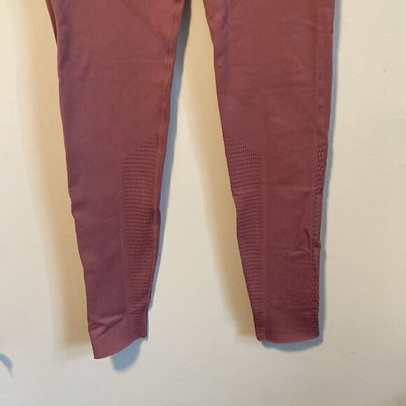 Fabletics Blush Pink High Waisted SculptKnit 7/8 Leggings Size Large - Picture 3 of 10